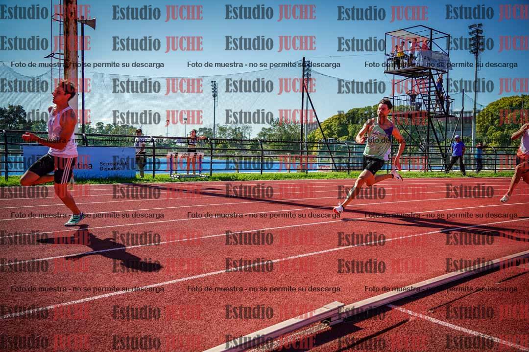 Fotos de los 200 m llanos de varones