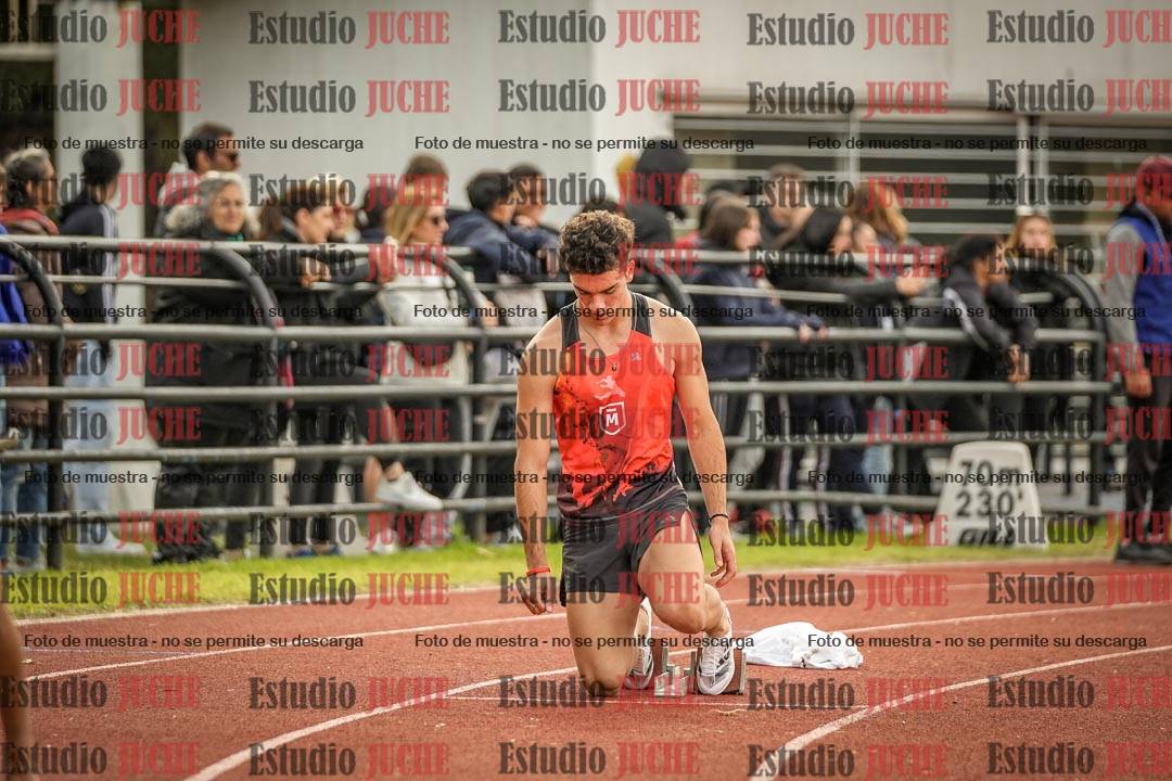 Fotos de los 400 m llanos de varones