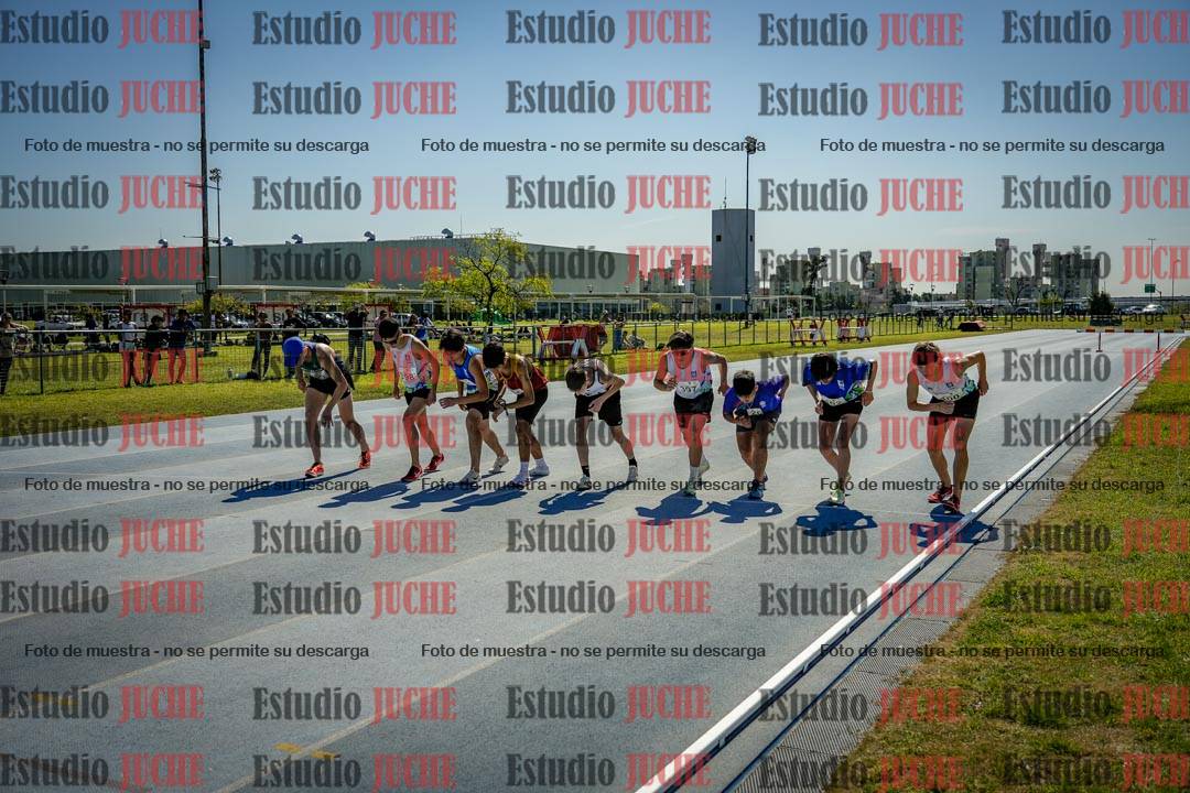 Fotos de los 2000 m con obstáculos de varones