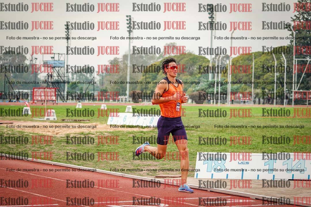 Fotos de los 800 m llanos de varones