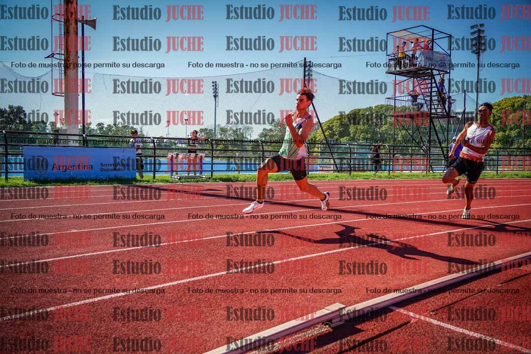 Fotos de los 200 m llanos de varones