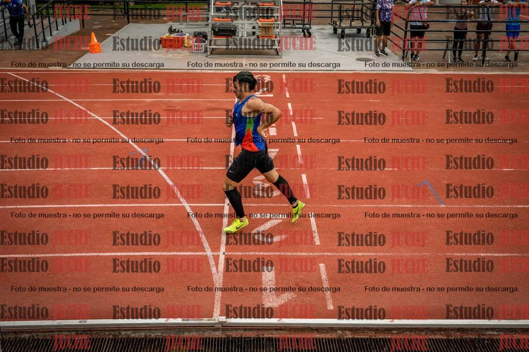 Fotos de los 400 m con vallas de varones