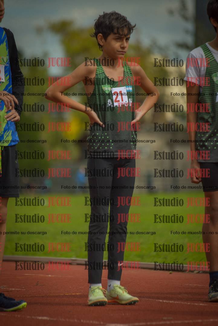 Fotos de los 600 m llanos de varones