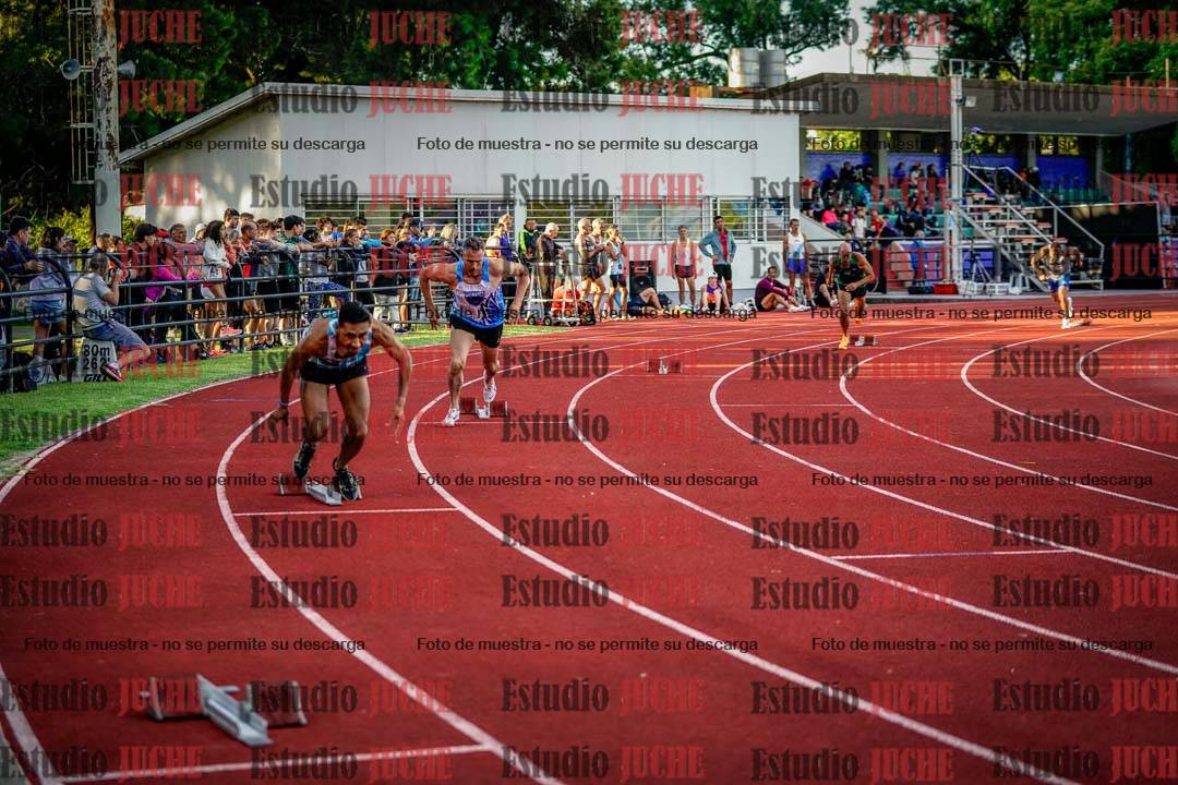 Fotos de los 400 m llanos de varones
