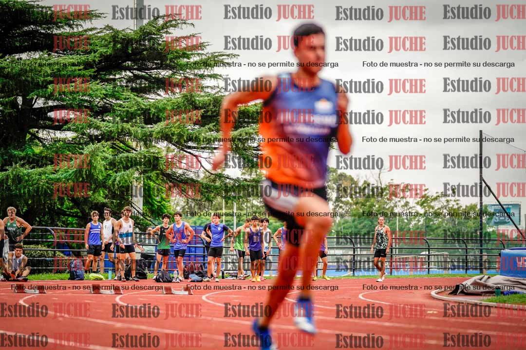 Fotos de los 100 m llanos de varones