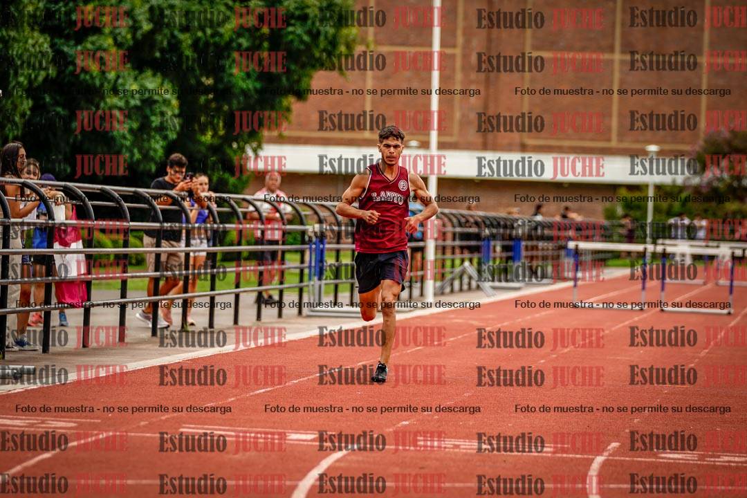 Fotos de los 400 m con vallas de varones