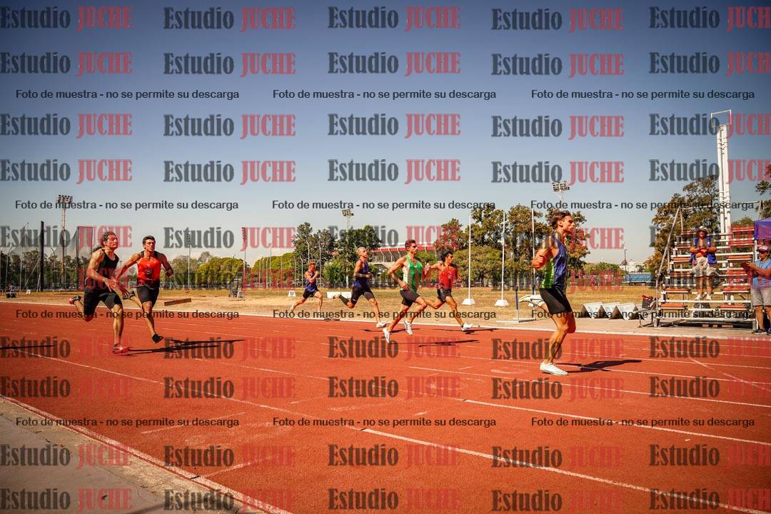 Fotos de los 200 m llanos de varones