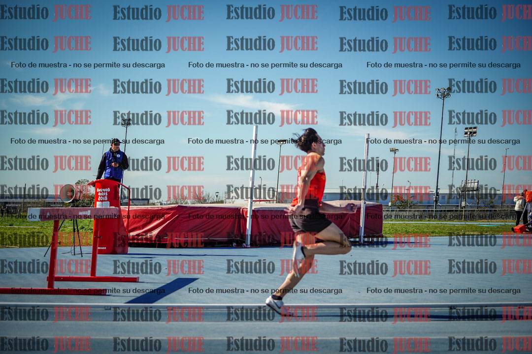Fotos de los 400 m llanos de varones