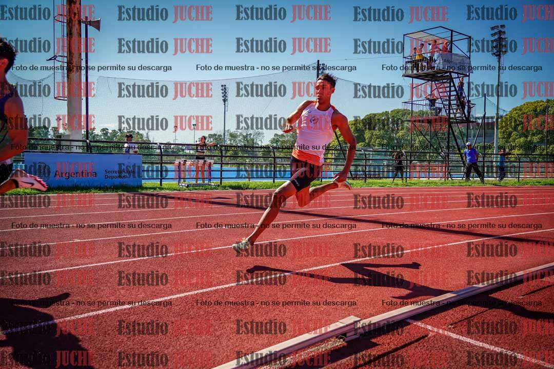 Fotos de los 200 m llanos de varones