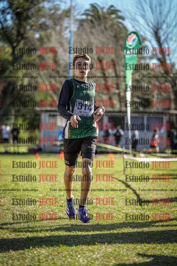 Fotos de la llegada del cross de 2000 m