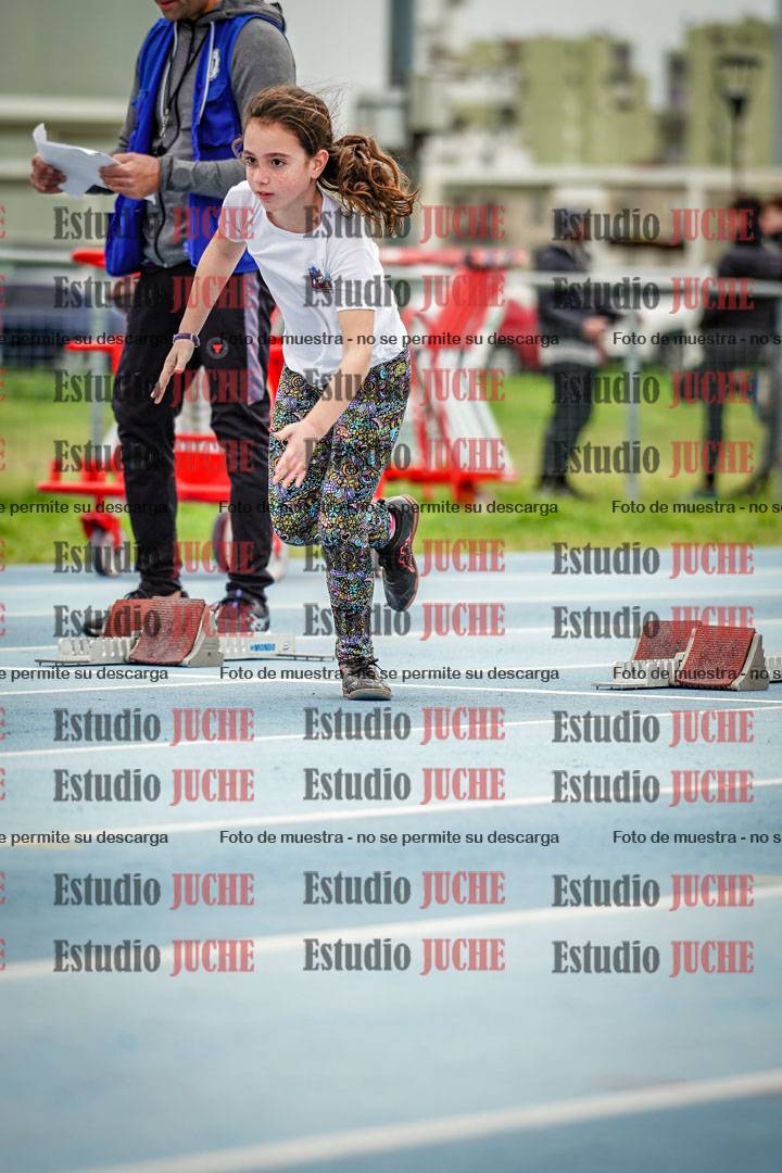 Fotos de los 50 m llanos de mujeres - U12