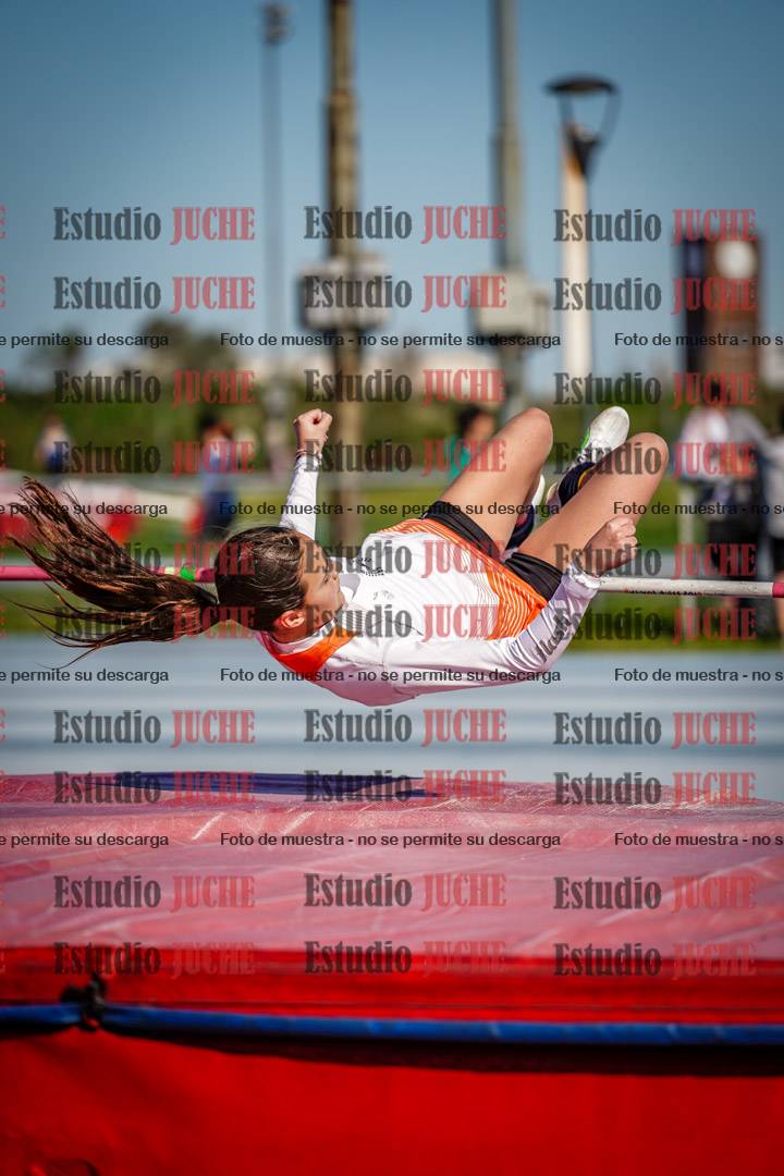 Fotos del salto en alto de mujeres y varones - U15