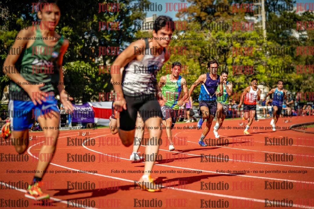 Fotos de los 200 m llanos de varones