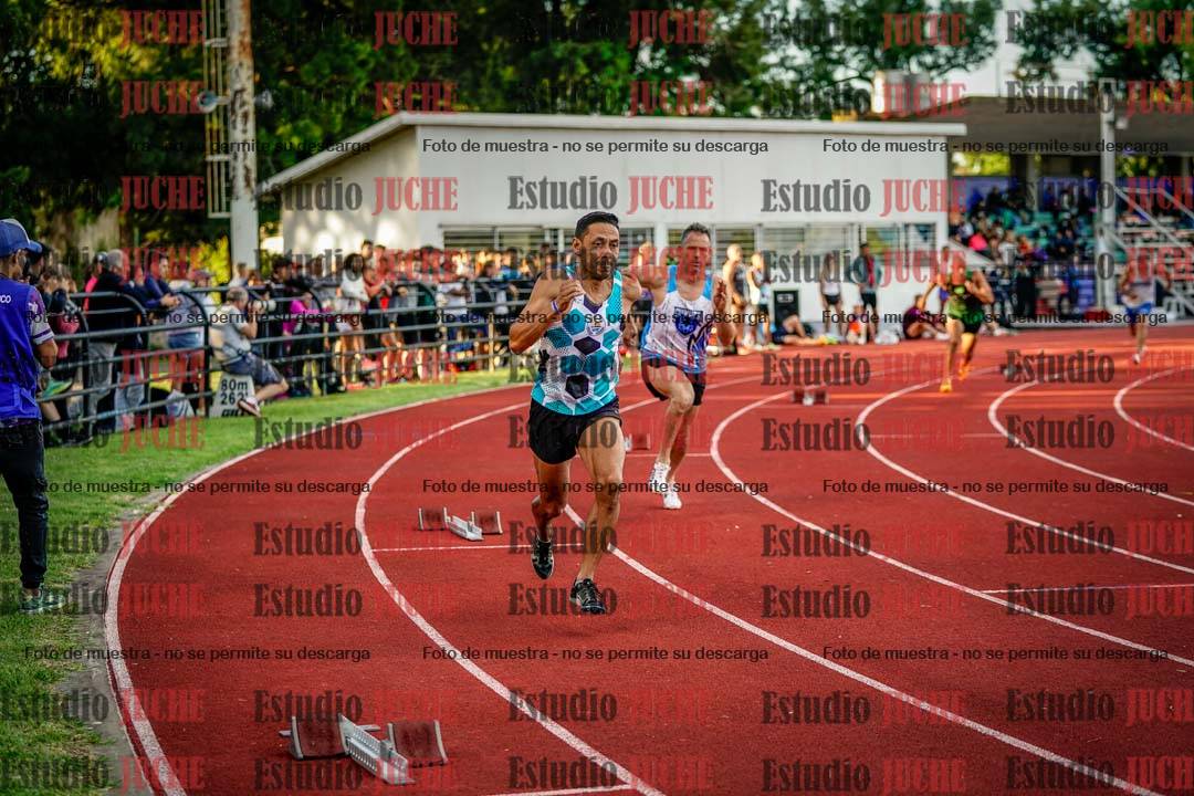 Fotos de los 400 m llanos de varones