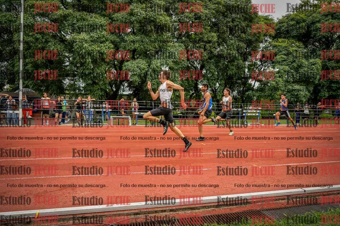 Fotos de los 100 m llanos de varones