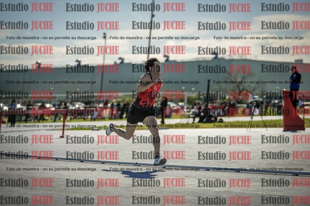 Fotos de los 400 m llanos de varones