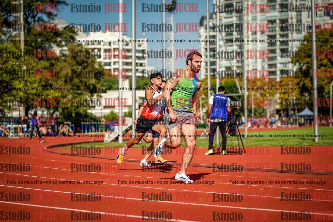 Fotos de los 200 m llanos de varones