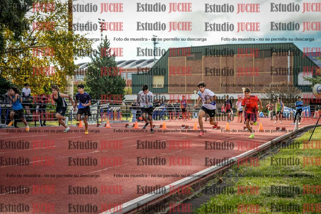 Fotos de los 80 m llanos de varones