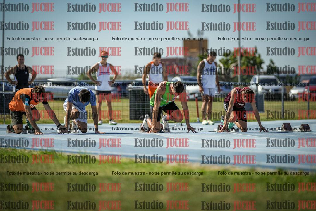 Fotos de los 100 m llanos de varones