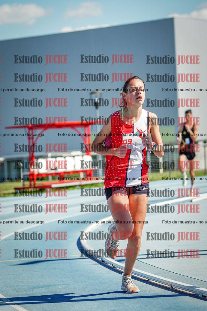 Fotos de los 5000 m llanos de mujeres y varones
