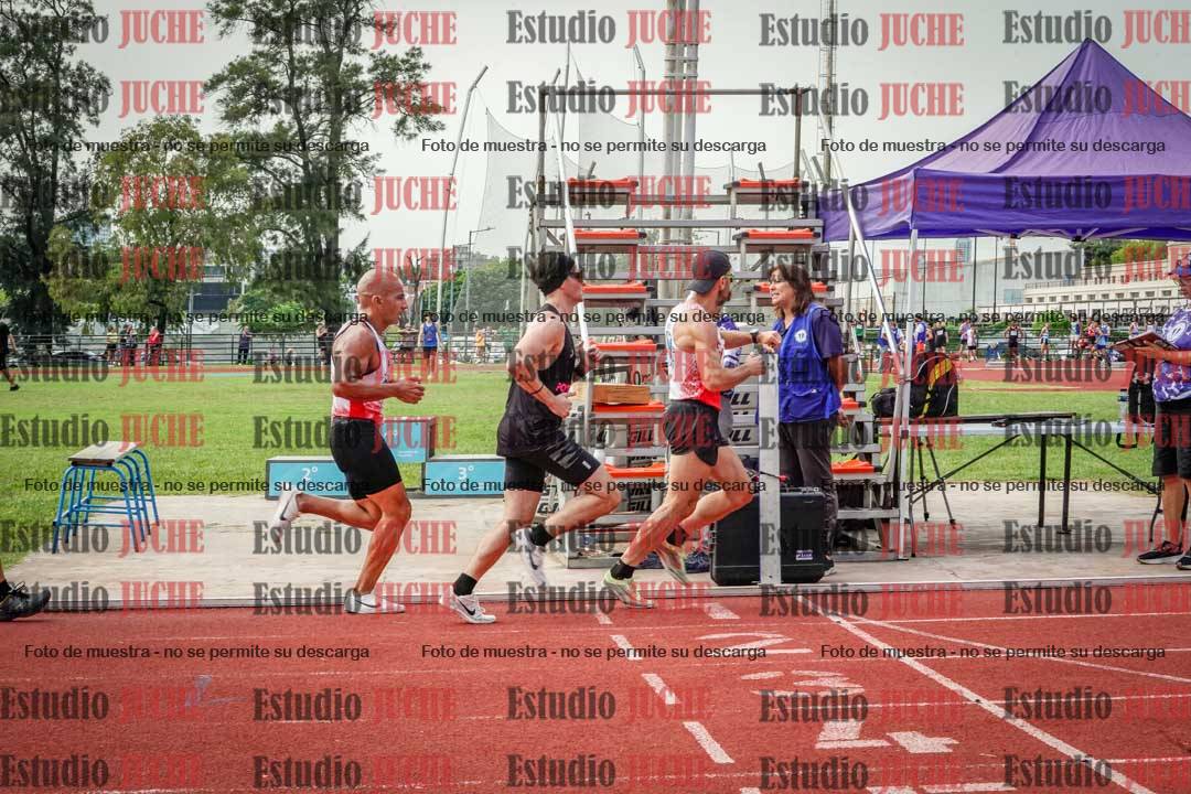 Fotos de los 3000 m llanos de varones