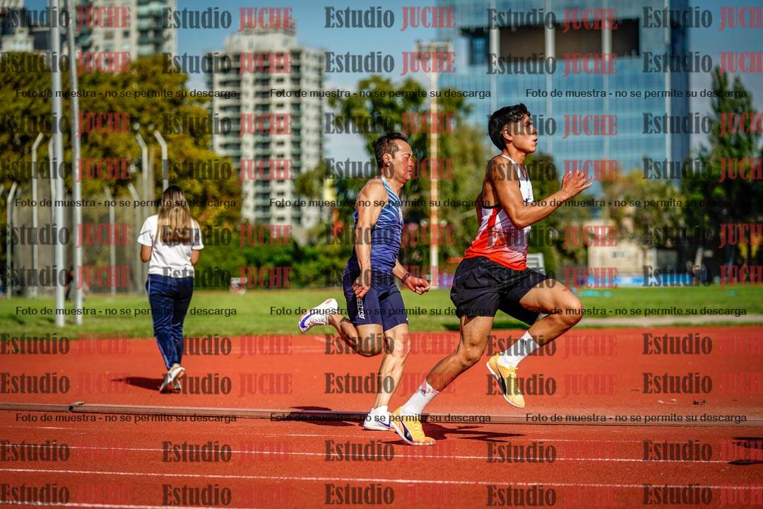 Fotos de los 200 m llanos de varones