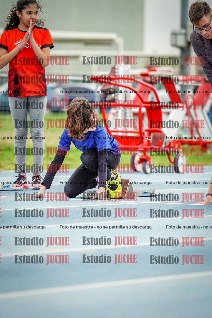 Fotos de los 50 m llanos de mujeres - U12