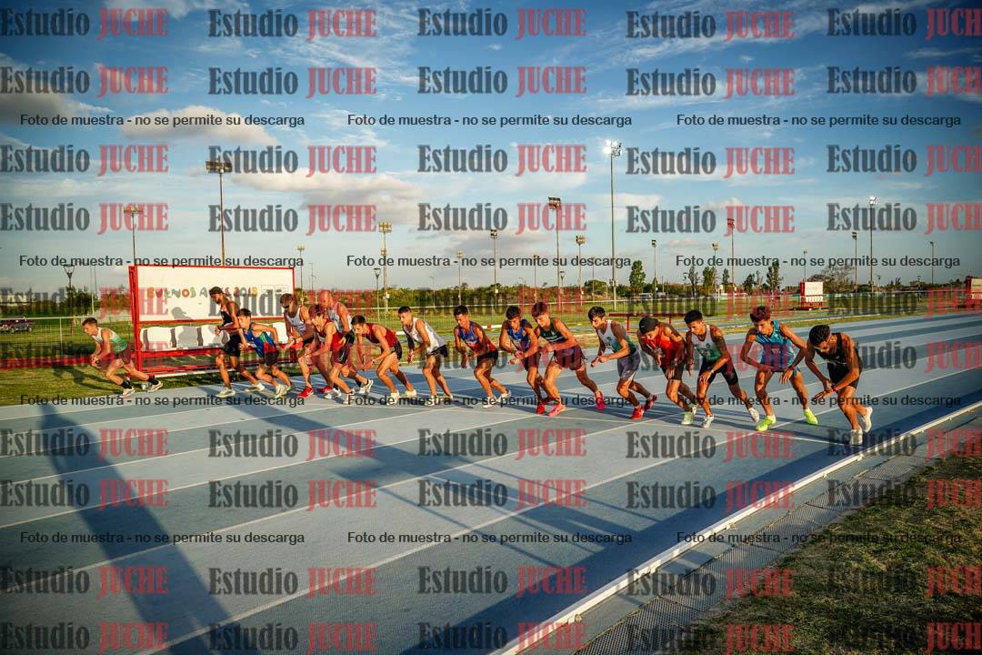Fotos de los 3000 m llanos de varones