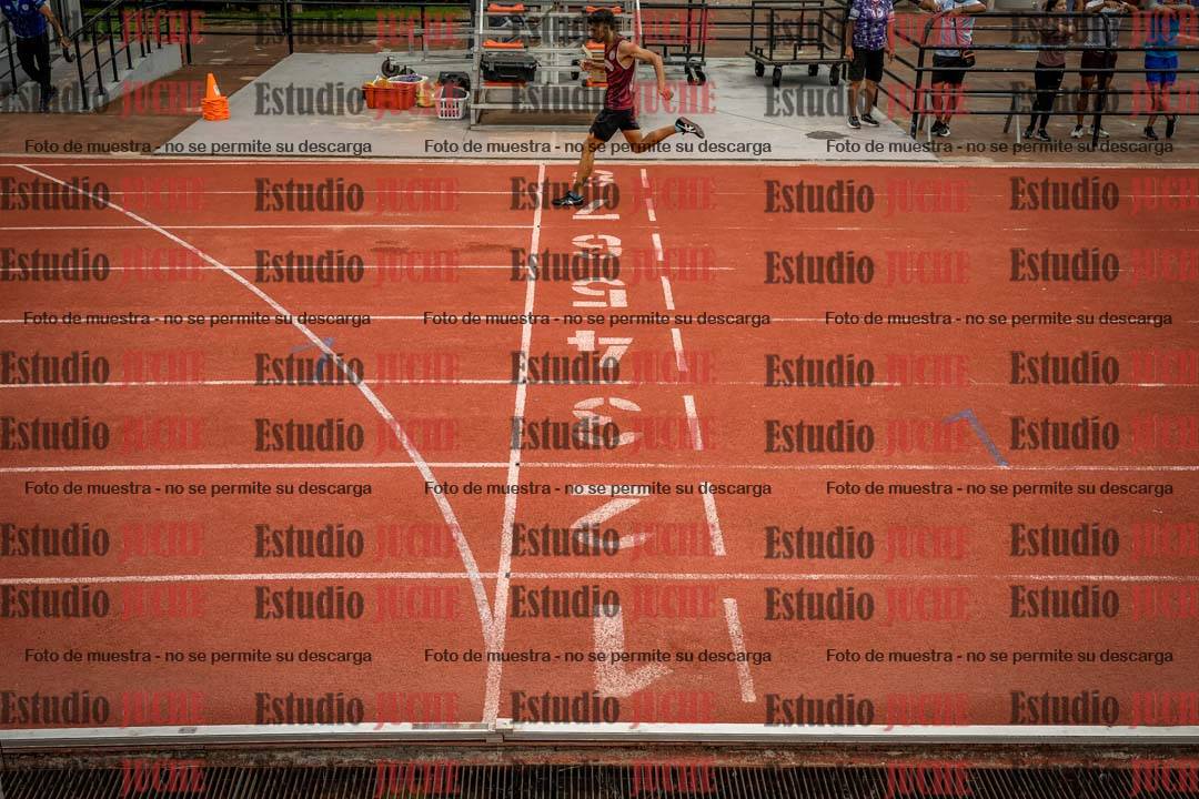 Fotos de los 400 m con vallas de varones