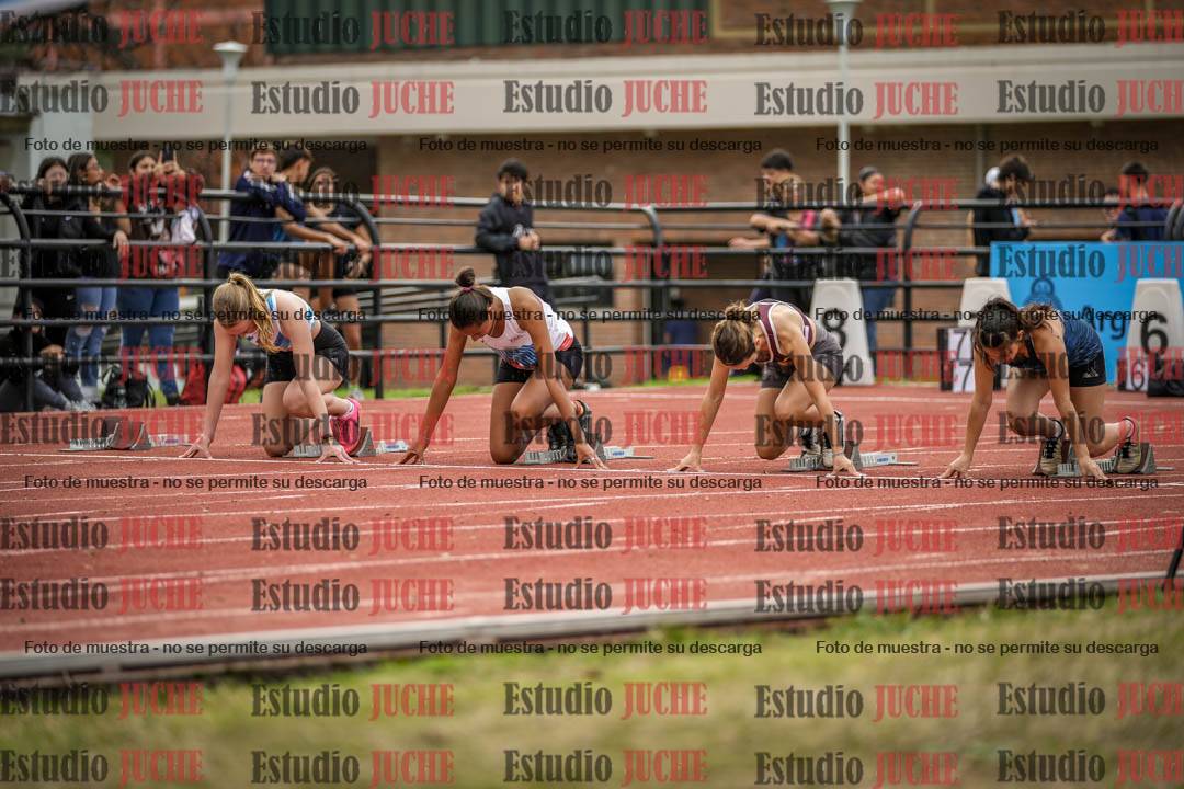 Fotos de los 100 m con vallas de mujeres - heptatlón 1