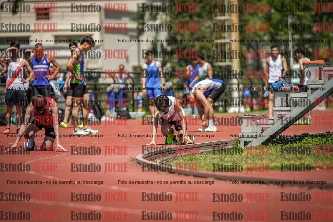 Fotos de los 200 m llanos de varones