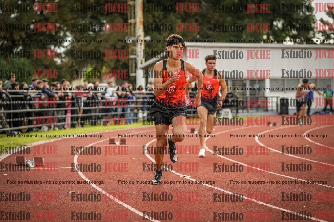 Fotos de los 400 m llanos de varones