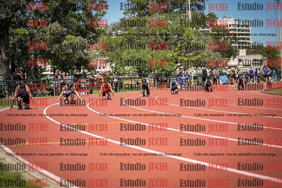 Fotos de los 200 m llanos de varones
