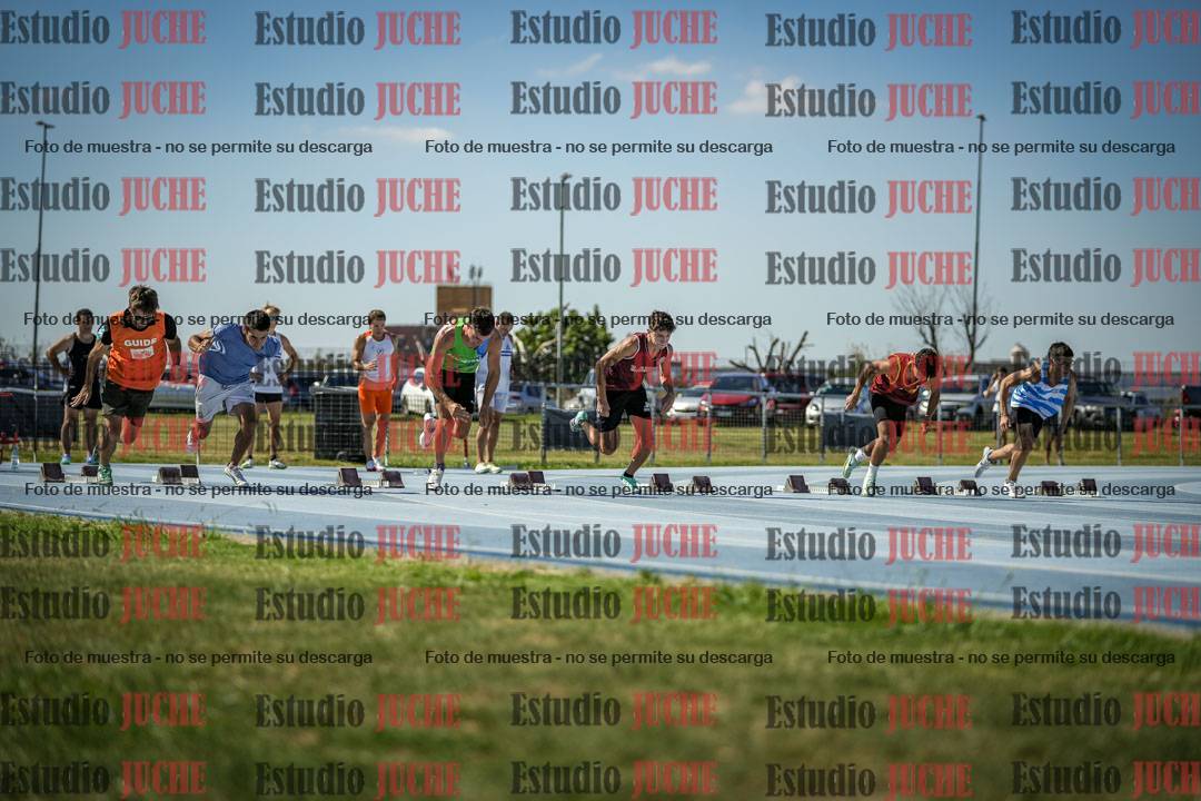 Fotos de los 100 m llanos de varones