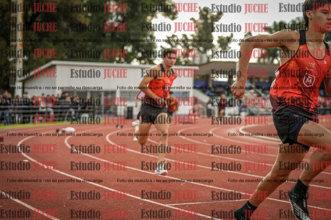 Fotos de los 400 m llanos de varones