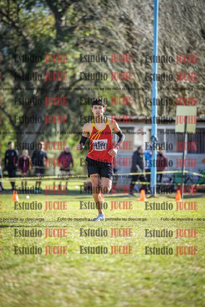 Fotos de la llegada del cross de 2000 m