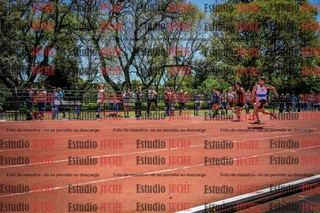 Fotos de los 100 m llanos de varones