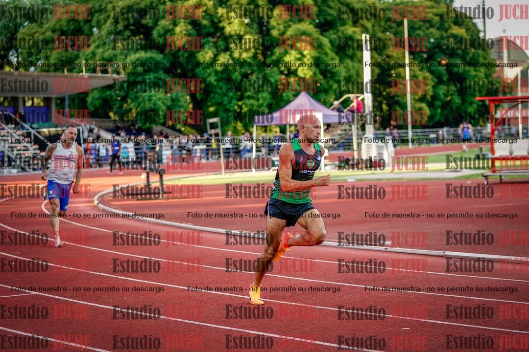 Fotos de los 400 m llanos de varones