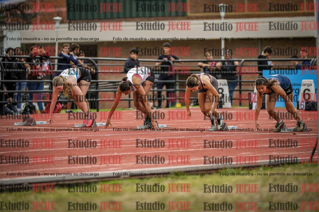 Fotos de los 100 m con vallas de mujeres - heptatlón 1
