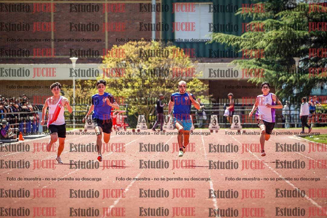 Fotos de los 100 m llanos de varones