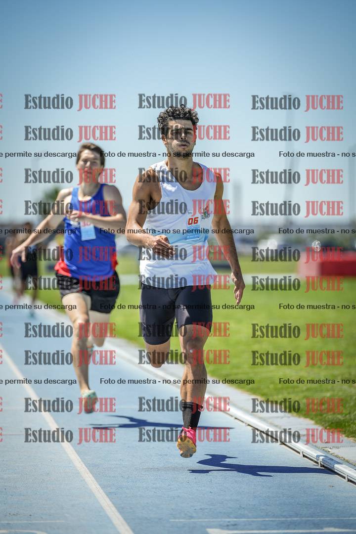 Fotos de los 800 m llanos de varones