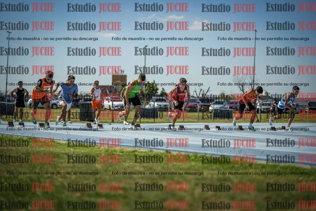 Fotos de los 100 m llanos de varones