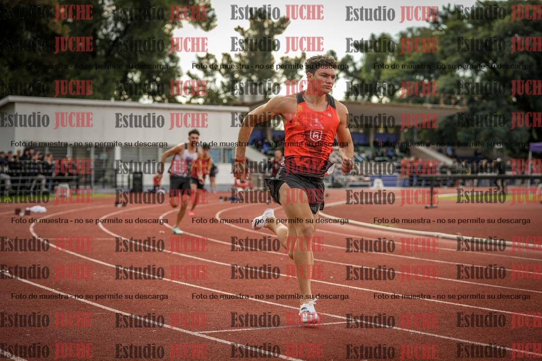Fotos de los 400 m llanos de varones
