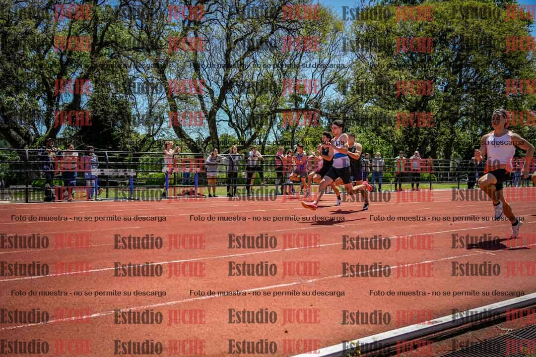 Fotos de los 100 m llanos de varones