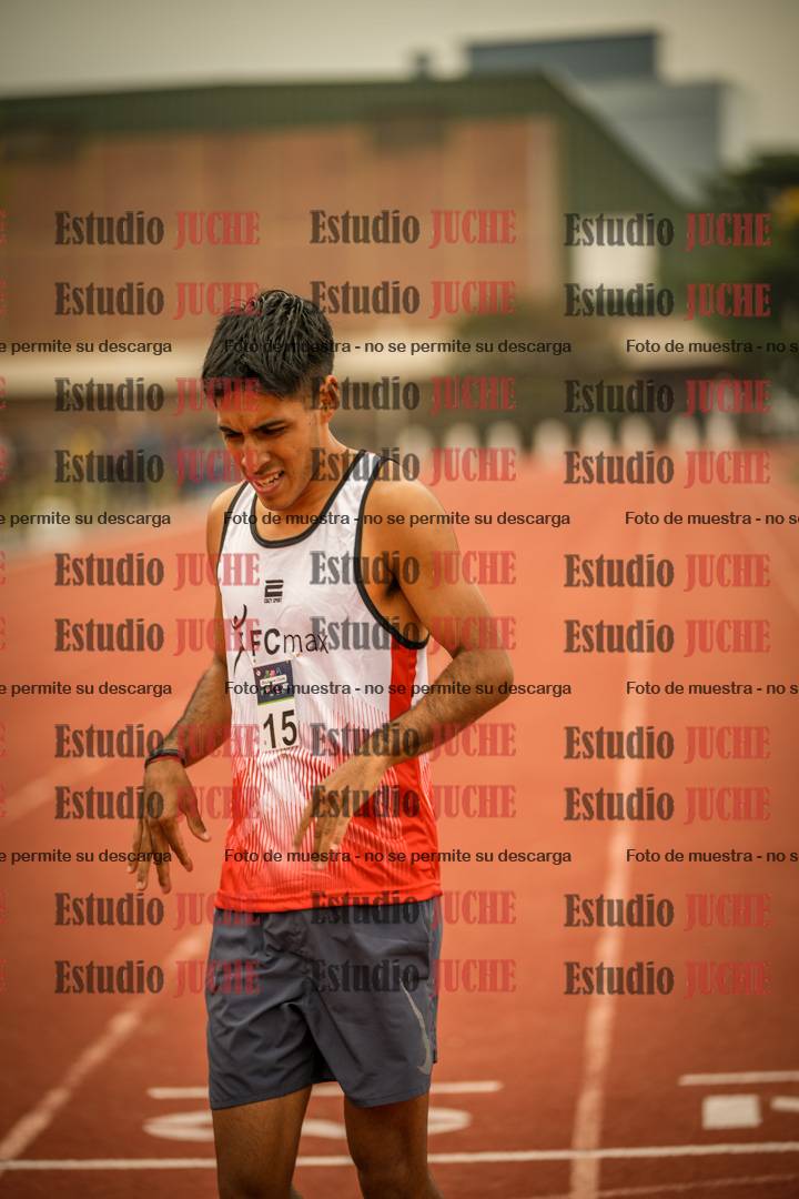 Fotos de los 800 m llanos de varones