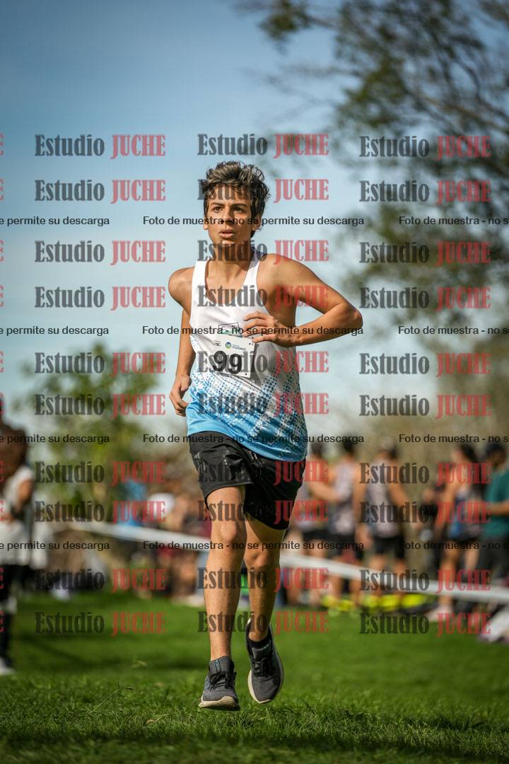 Fotos de la llegada del cross de 2000 m