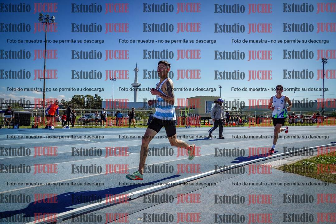 Fotos de los 5000 m llanos de mujeres y varones
