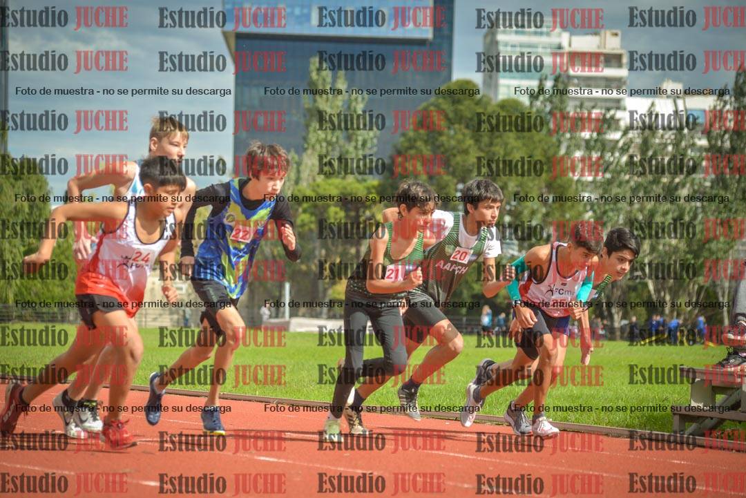Fotos de los 600 m llanos de varones