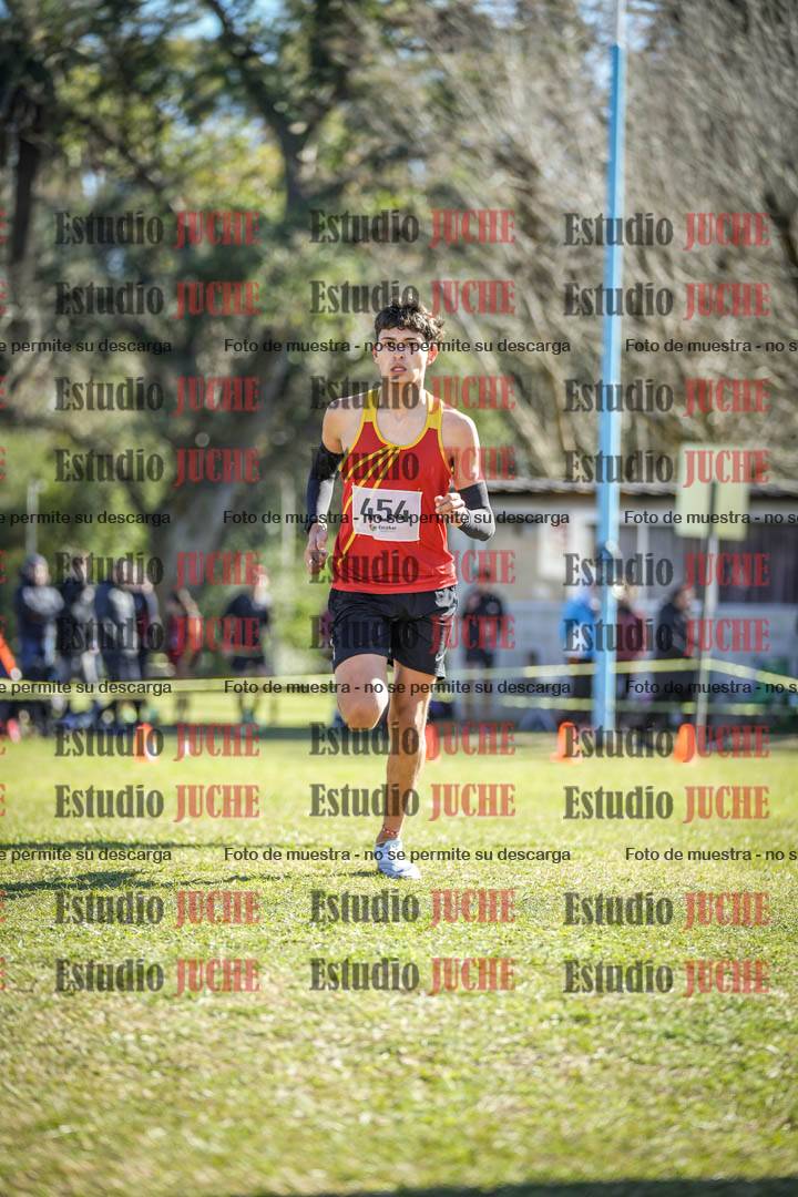 Fotos de la llegada del cross de 2000 m