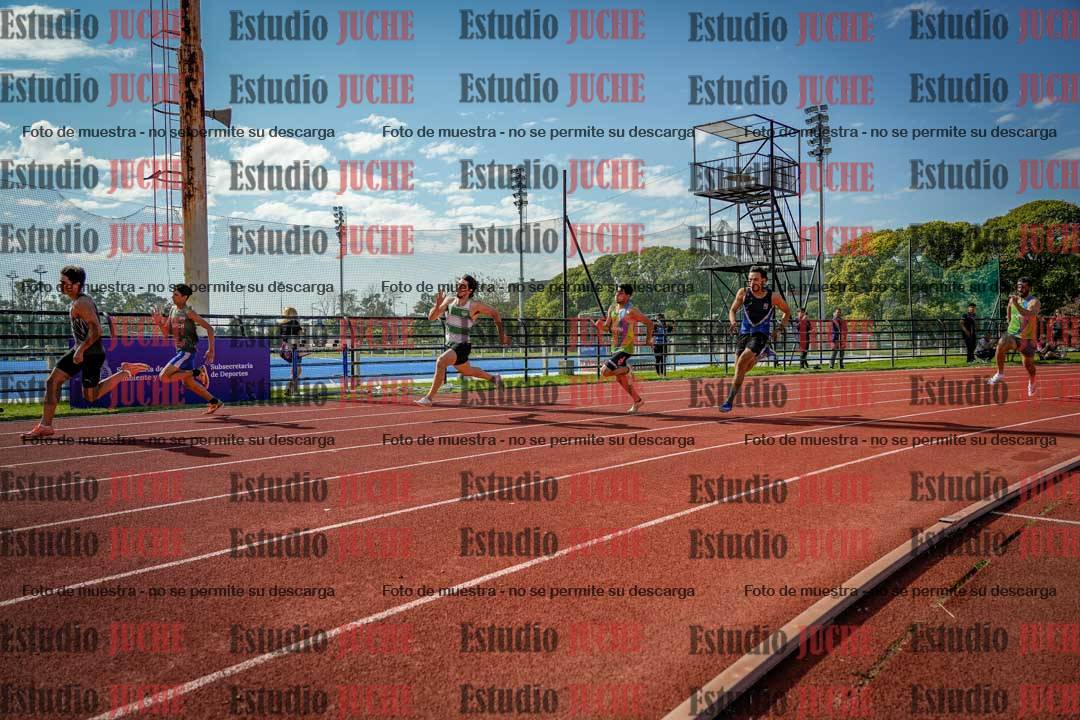 Fotos de los 200 m llanos de varones